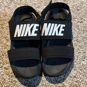 Nike Women Black Sandals